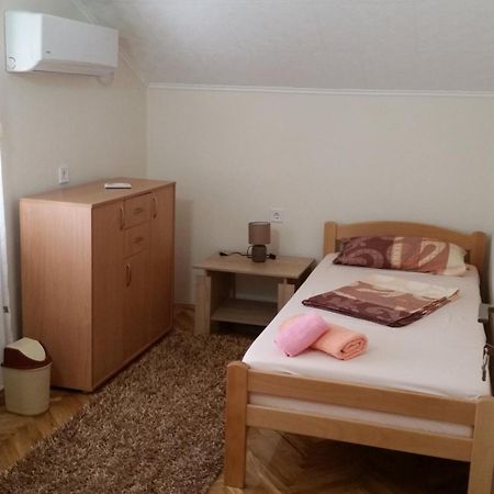Cicvaric Rooms Вирпазар Екстериор снимка